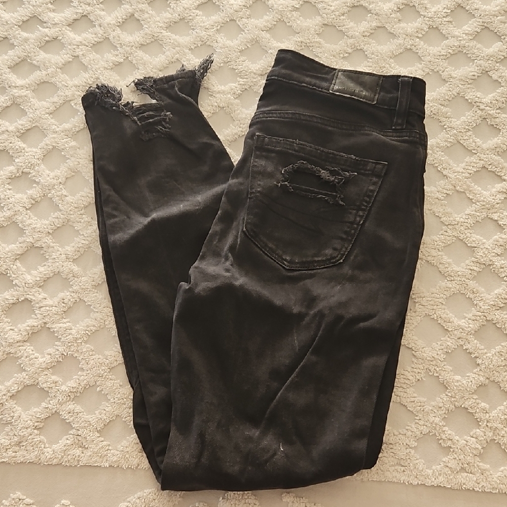 American Eagle Distressed Black Mom Jeans sz 0